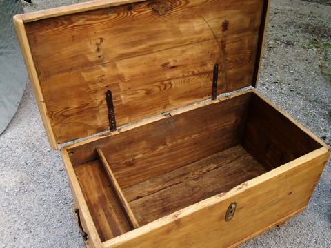 Truhe Landhausstil