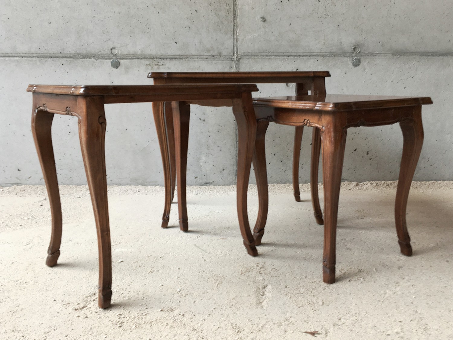 Beistelltische Antikstil