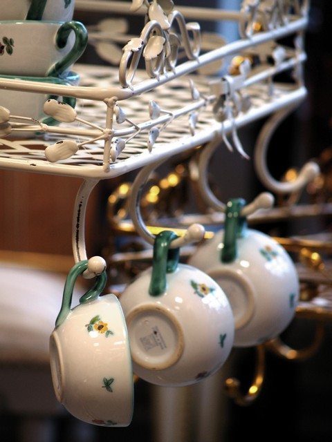 Shabby Chic Kräuterkrone Regal hänge Gmundner Keramik Tassenhalter