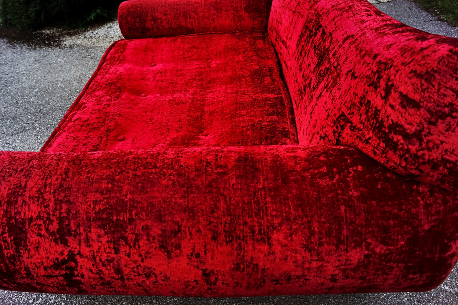 Bretz Gaudi Sofa rot ausziehbar Bettsofa Design Goethes GAlerie