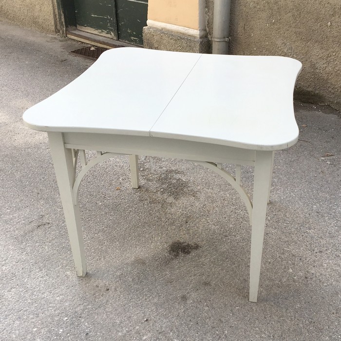 Shabby Chic Tisch creme