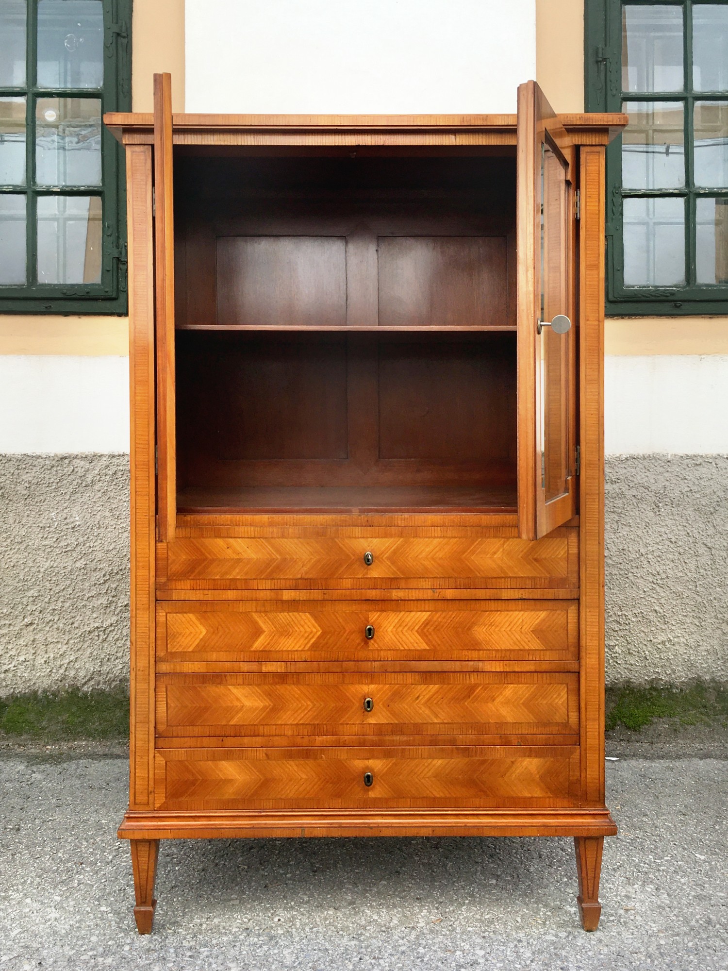 Schrank Vitrine Halbschrank mit Vitrinenteil und vier Laden antik Pfeilerschrank Vertiko