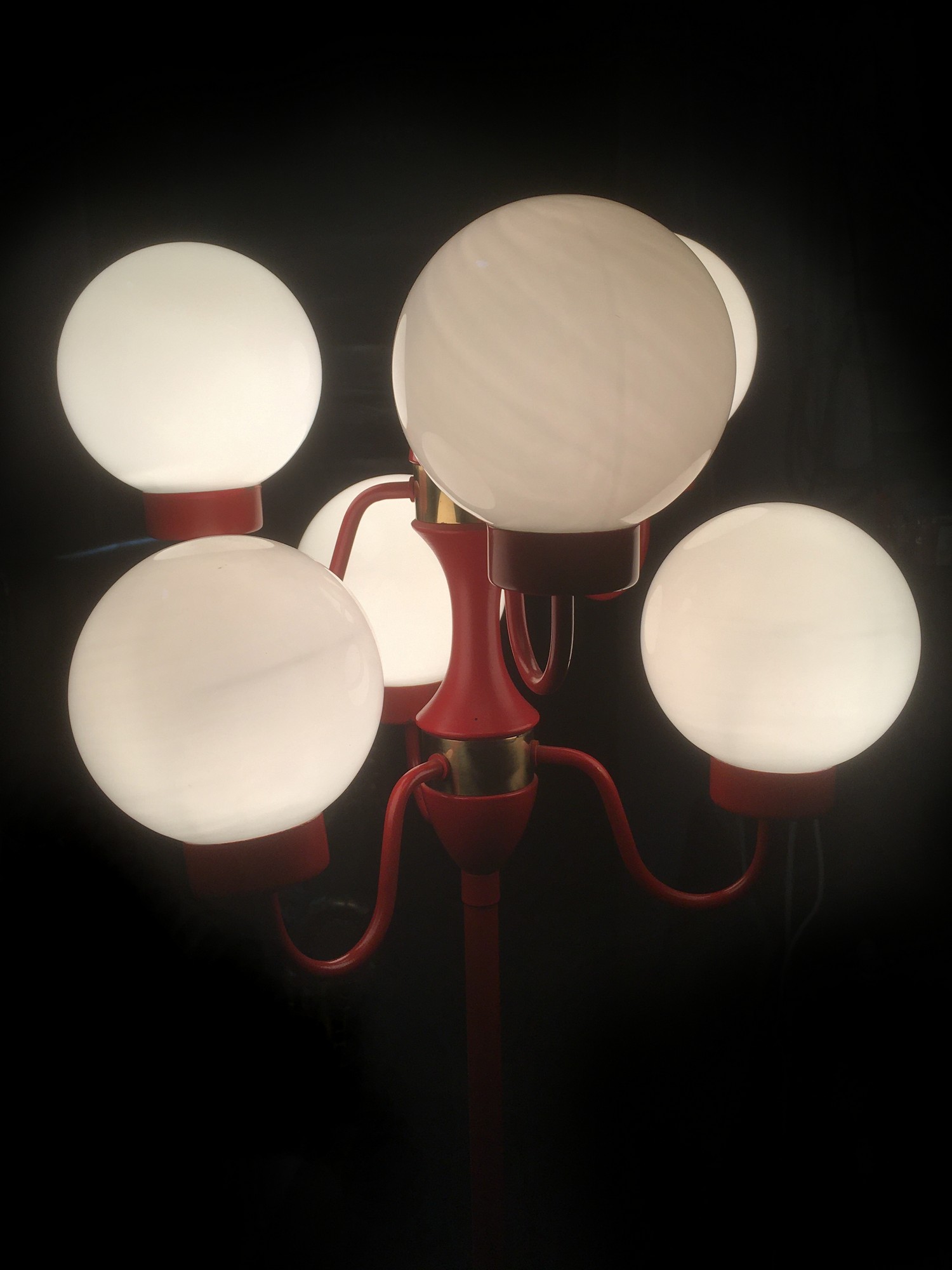 Retro Stehlampe rot orange 70er-Jahre 60er-Jahre Midcenture Glaskugeln Metall Kronleuchter Design