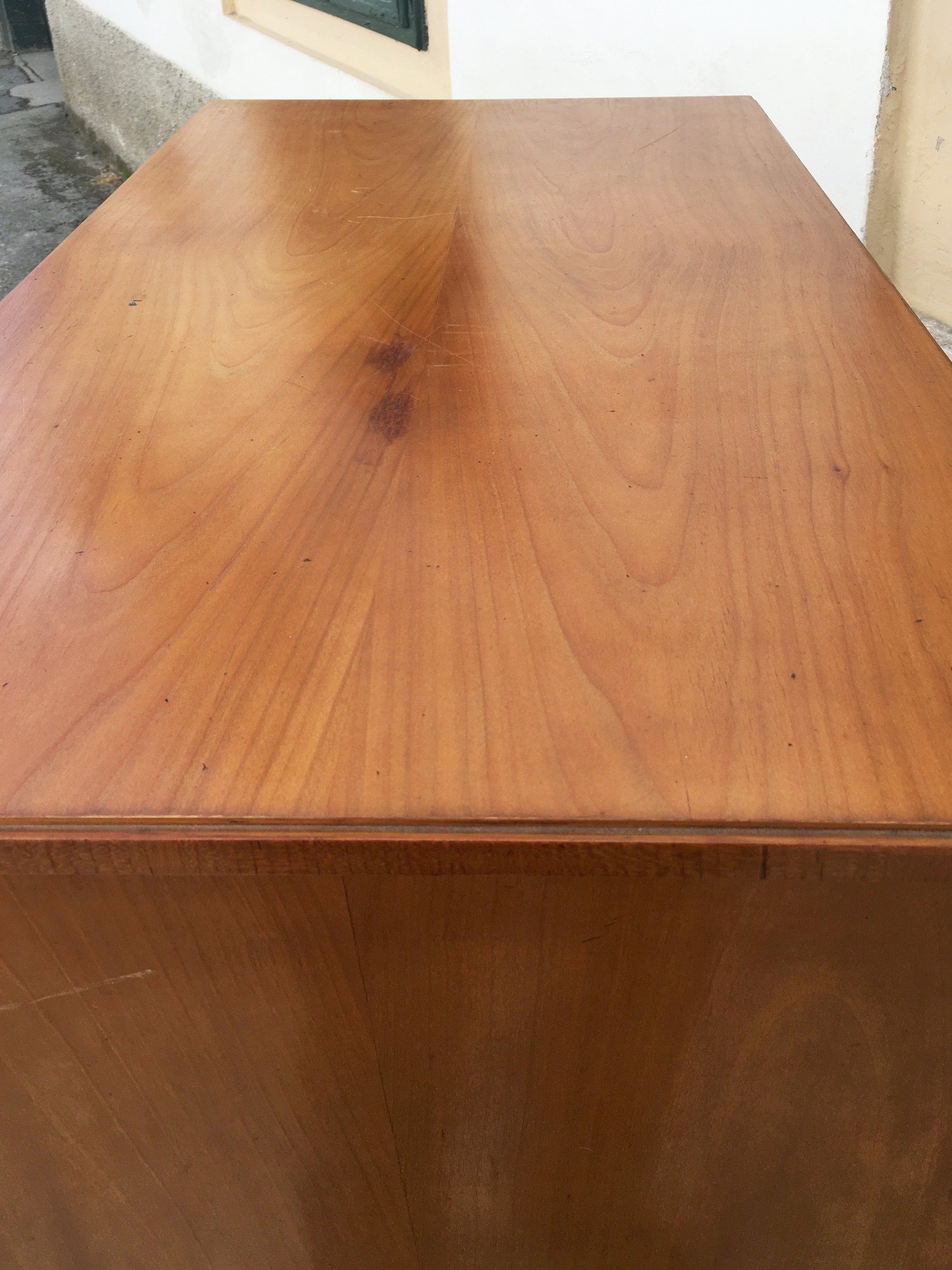 Schrank Vitrine Halbschrank mit Vitrinenteil und vier Laden antik Pfeilerschrank Vertiko