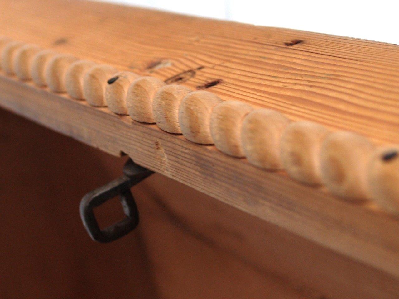 Bauerntruhe antik Naturholz 1840-1880 Massivholz Bauernmöbel Hotel Ladenausstattung