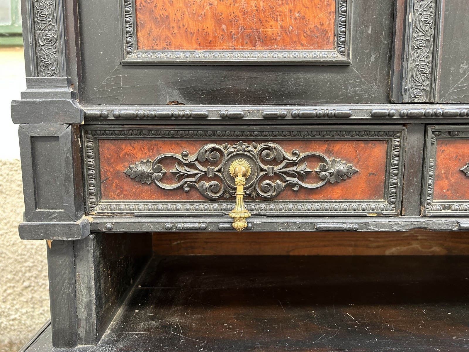 antiker Schreibtischsekretär Möbel Antiquität 1740 Schrank Möbel requisite Film Leihmöbel Schreibschrank