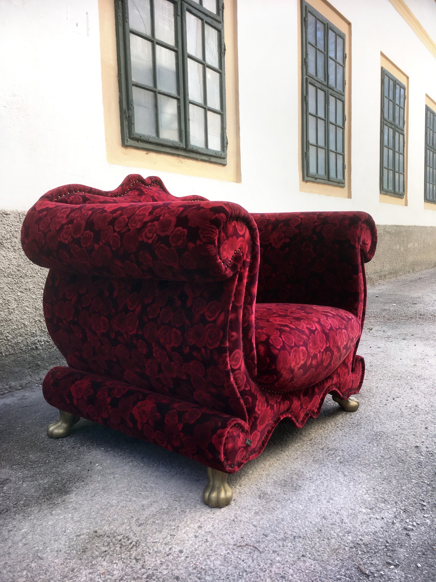 BRETZ Sofastuhl Emily rot Rosenstoff Designklassiker