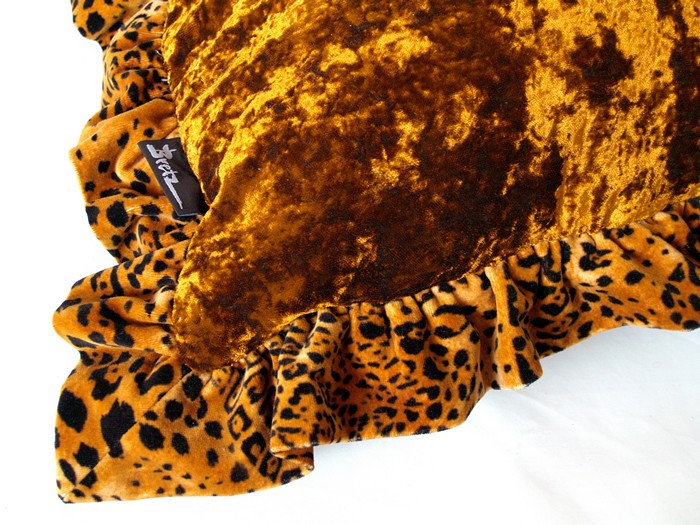 Bretz Rüschenkissen