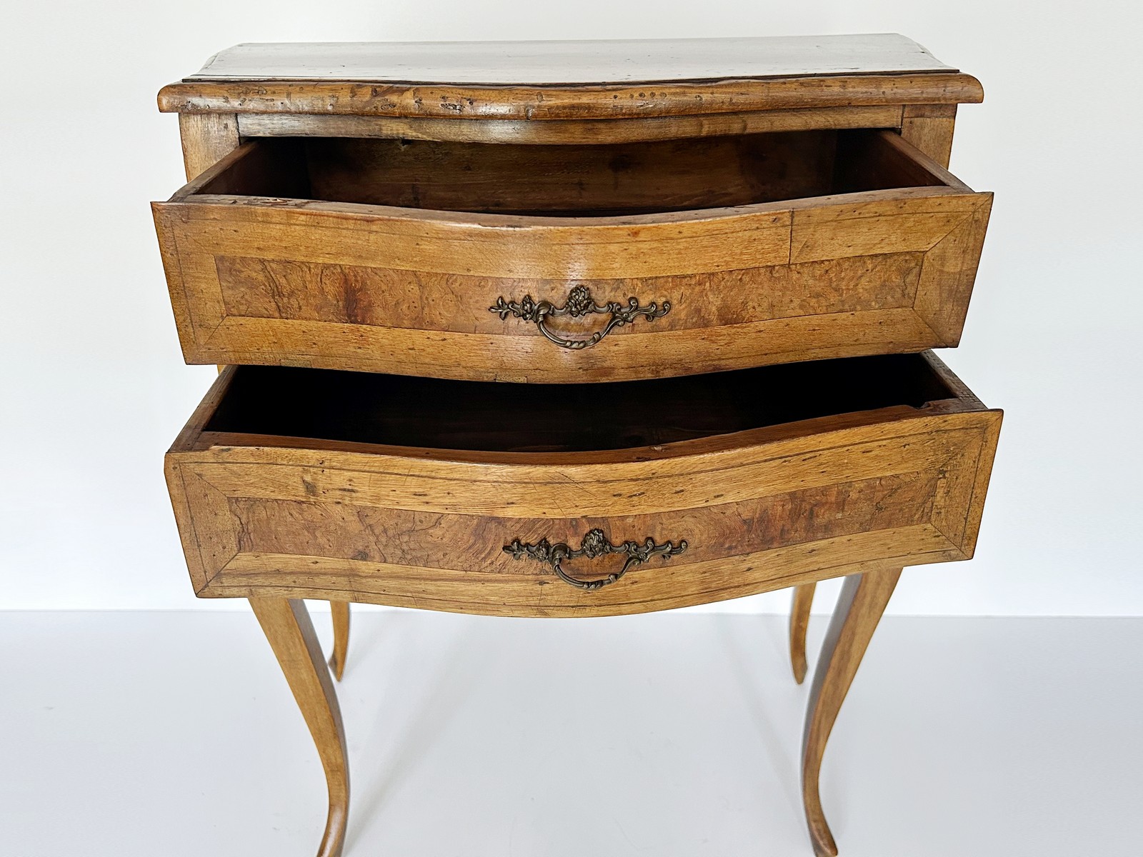 Barock Kommode antik Nussholz Massivholz Antiquität