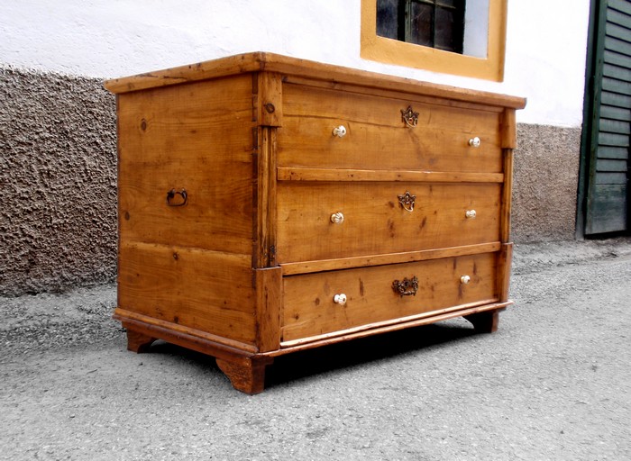 Weichholz Truhe antik