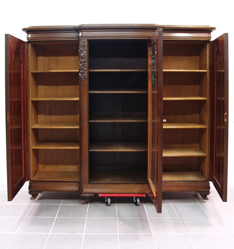 antiker Bücherschrank