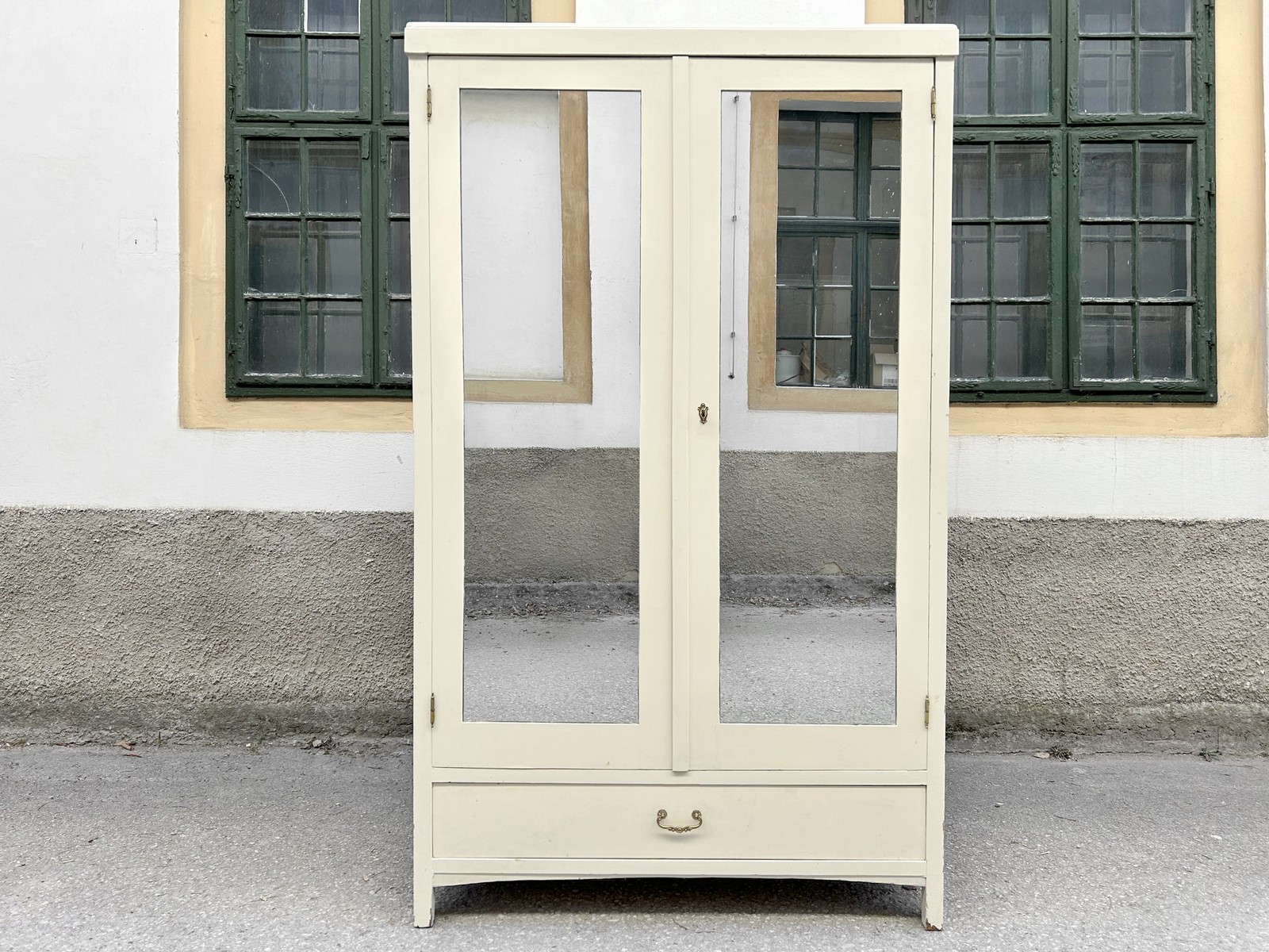 Jugendstil Dielenschrank Vintage Kleiderschrank weiß Massivholz Shabby Chic Mädchenzimmer