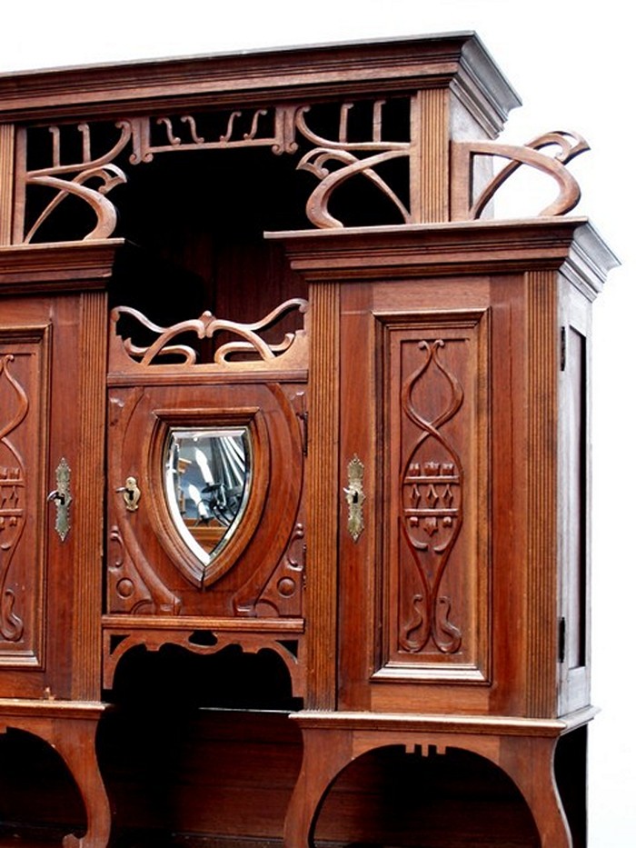 Antiker Schrank geschnitzt Buffet Peitschenschlag JUGENDSTIL Buffetschrank