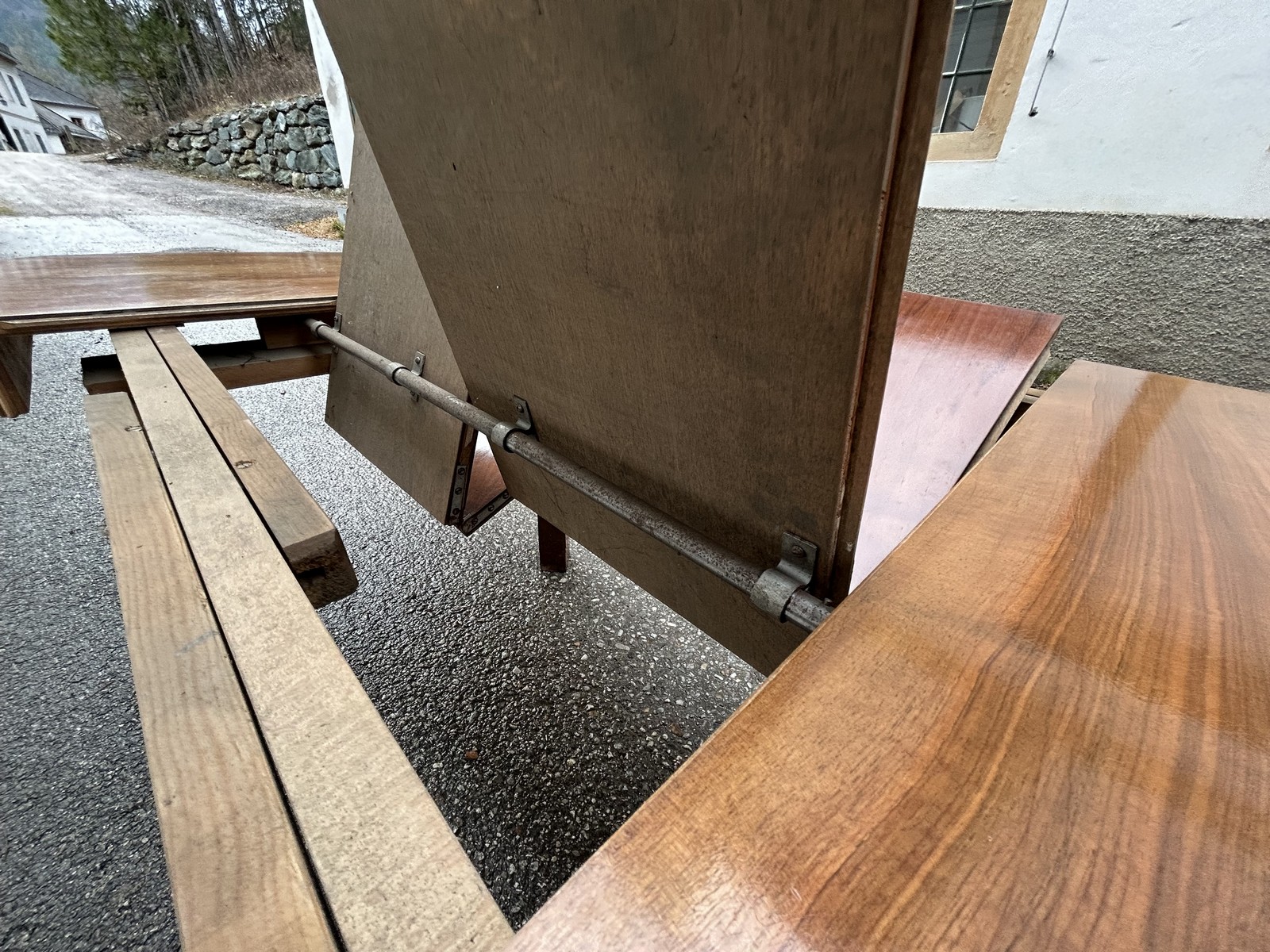 artdeco tisch antik ausziehbar nuss art deco Speisetisch massivholz antiquität brutalistisch Refugiumstisch