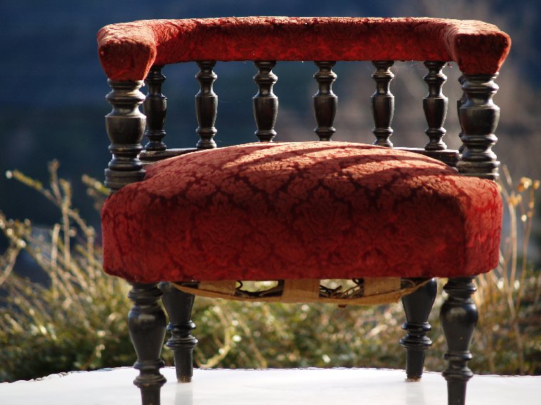 Antiquität Baluster Stulh rot schwarz