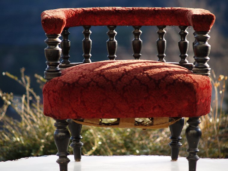 Antiquität Baluster Stulh rot schwarz