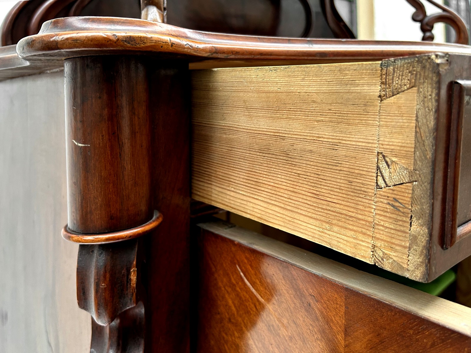 Spätbiedermeier Vertiko Halbschrank ca. 1860 mit Aufsatz antik