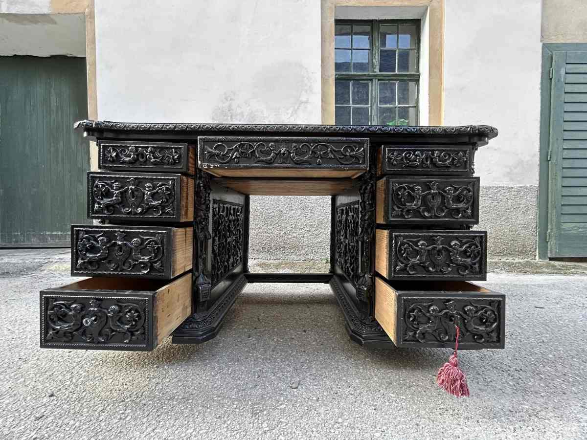 Antiquität Renaissance Schreibtisch antik Barock Möbel Goethesgalerie Fabelwesen