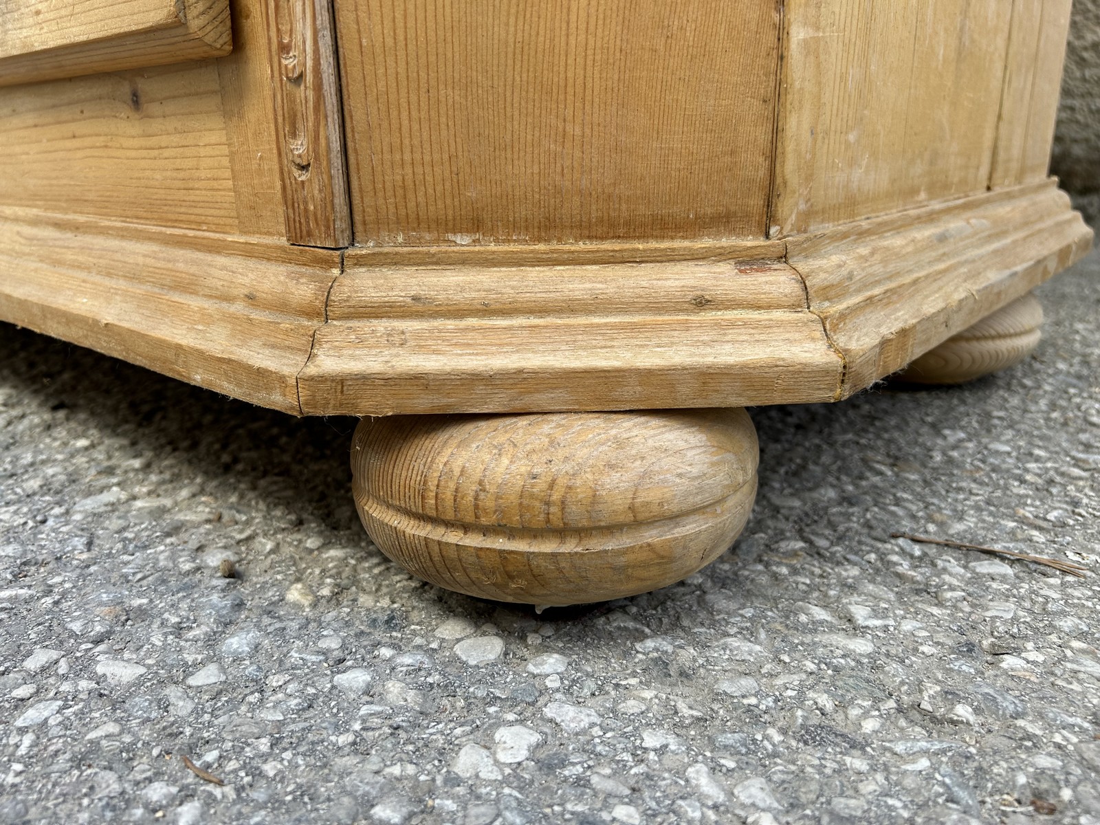 Bauernschrank Massivholz Vintage