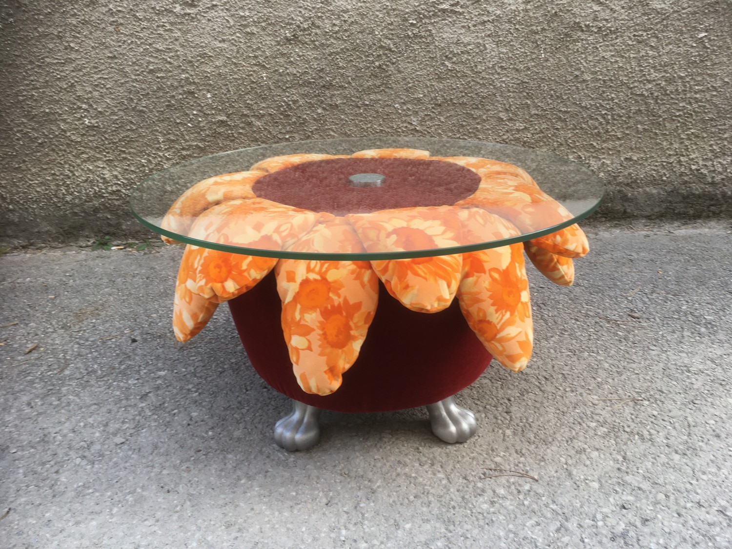 BRETZ Tisch SUNNY Couchtisch Sonnenblume rot orange Tatzenbeine