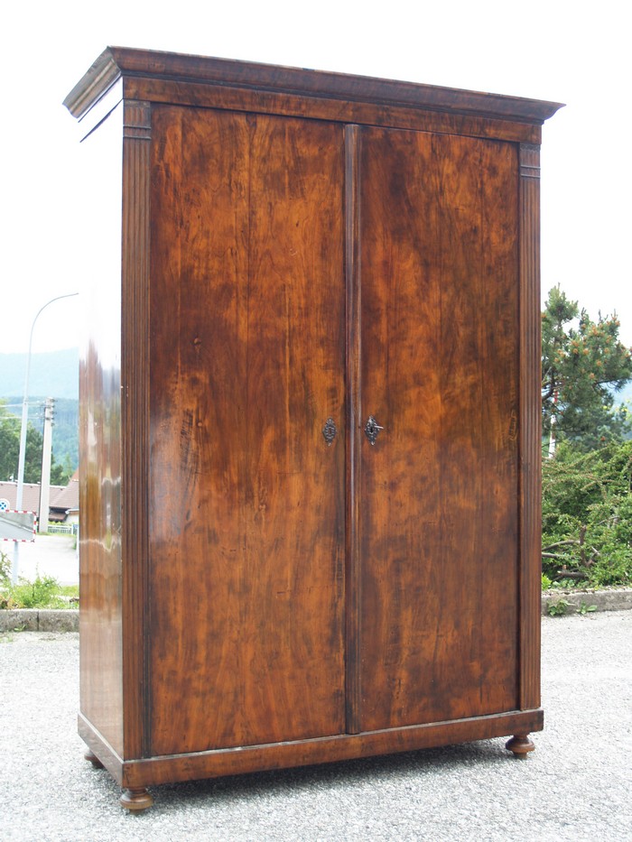Schrank Spätbiedermeier