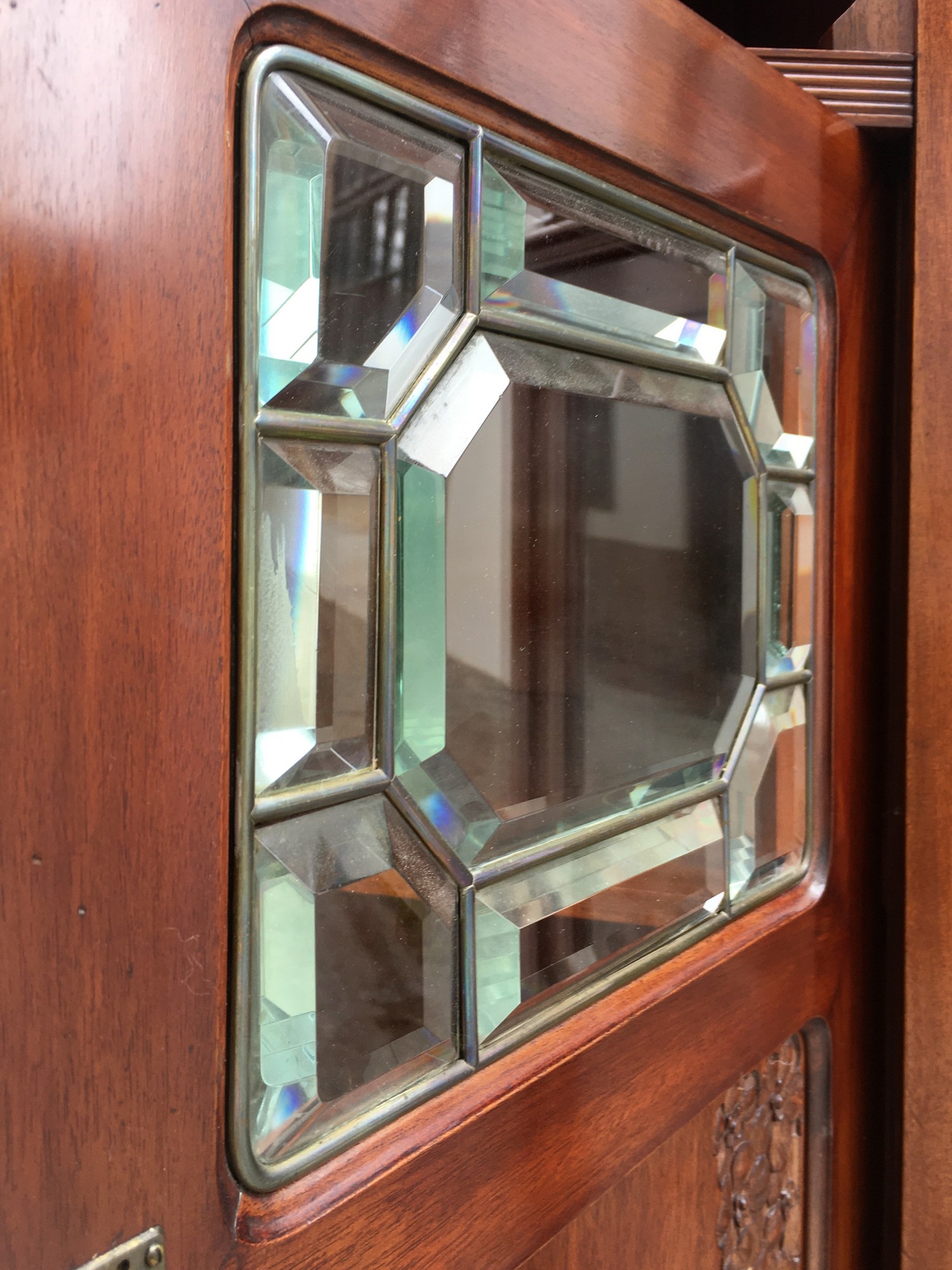 Vitrinenschrank antik Bücherschrank Vitrine Schrank Jugendstil Richard Ludwig Blumengirlanden