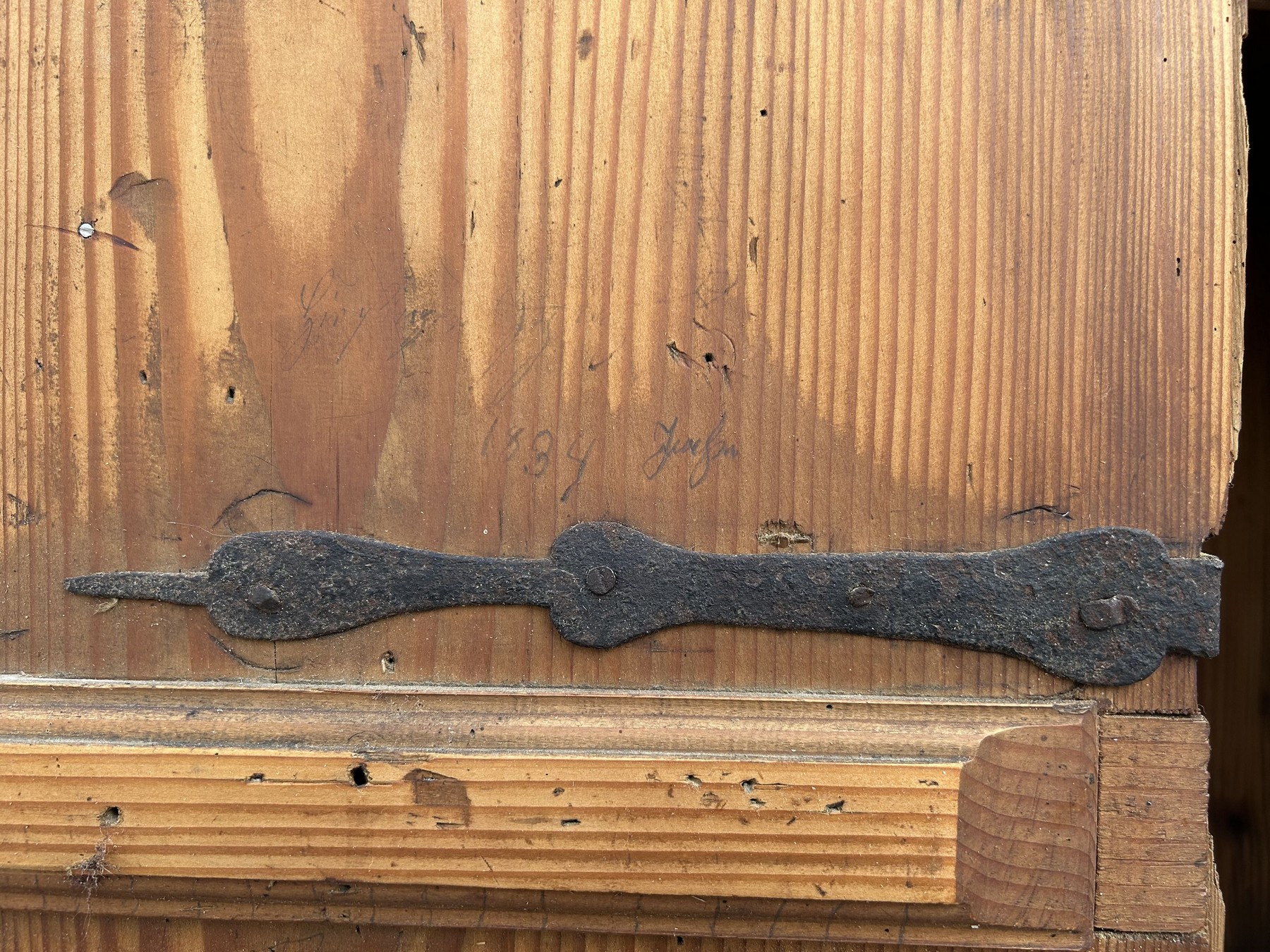 antiker Bauernschrank