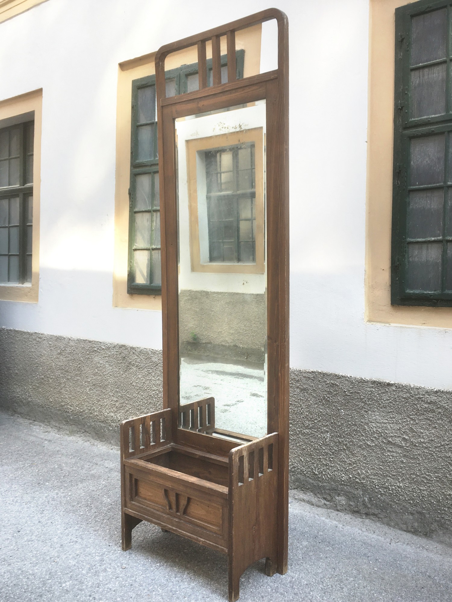 Jugendstil Spiegel Konsole Sitztruhe Nussholz antikes Möbel Truhenbank Garderobe Schrank