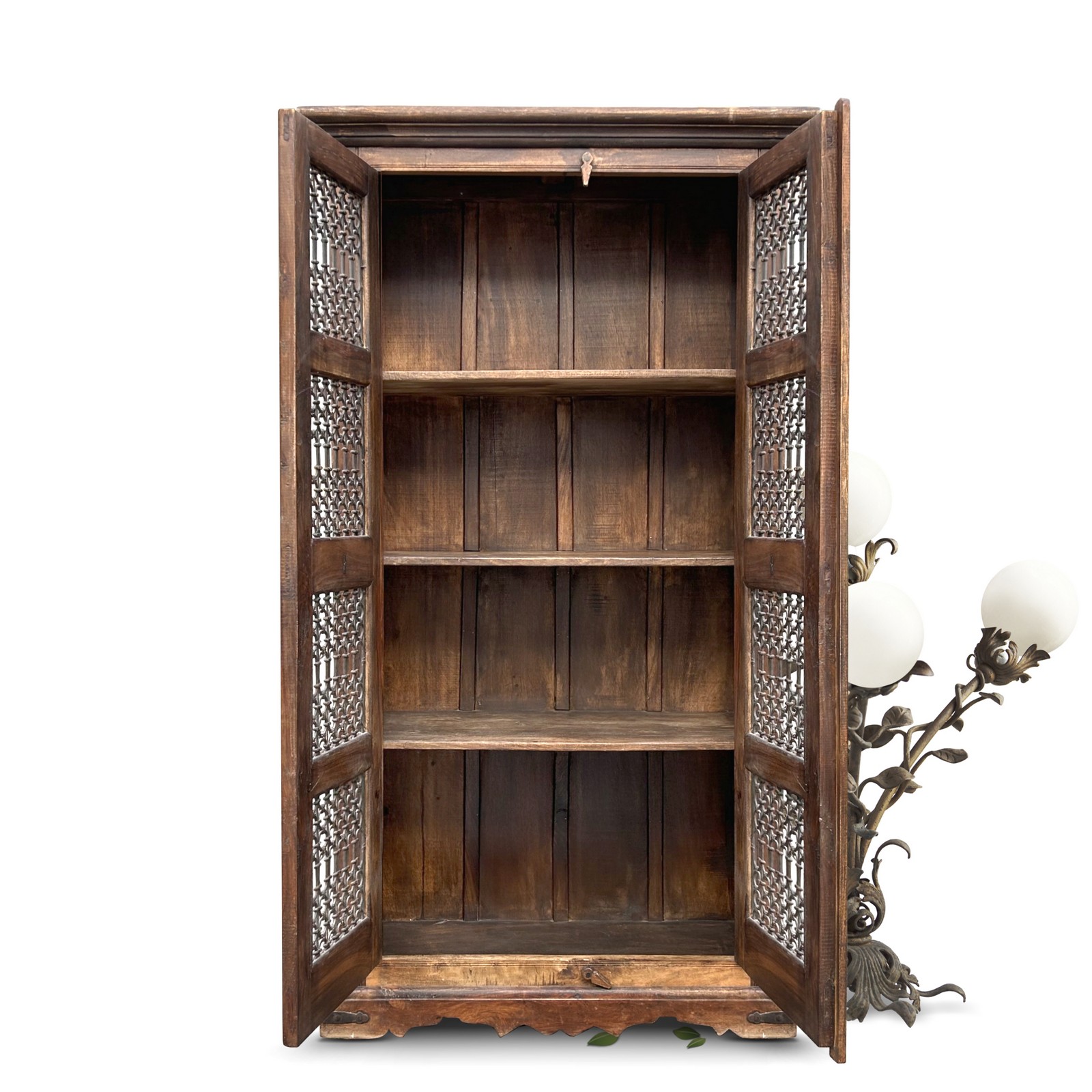 Landhaus Schrank spanischer Eisen Küchenschrank im Weinkeller Stil Landhaus Schrank spanischer Eisen Küchenschrank im Weinkeller Stil