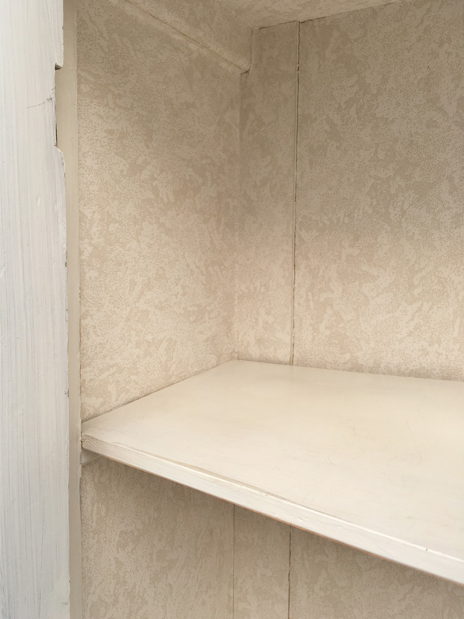 Anrichte Küchenschrank antik Buffetschrank creme Kredenz