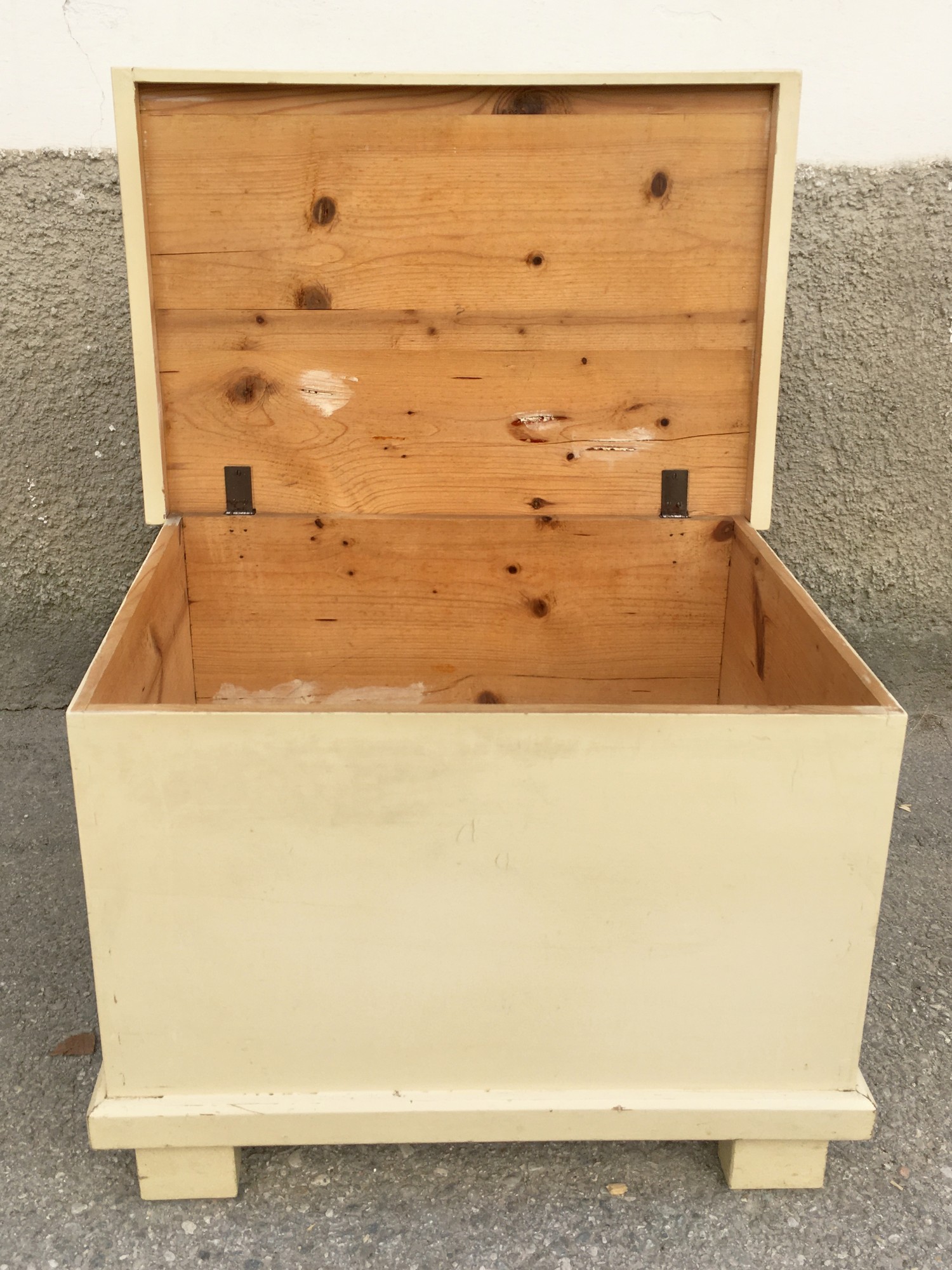 Truhe Vollholz Midcentury Truhenbank creme Küche