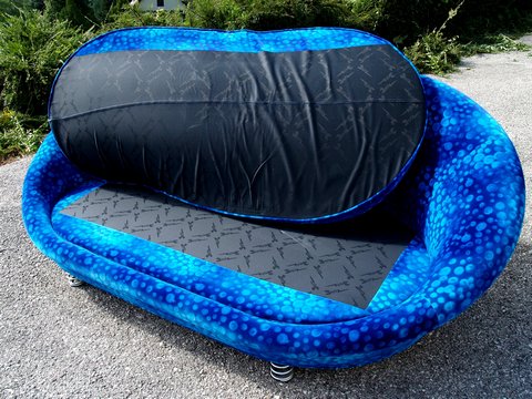 Bretz Sofa Pool Spacebubbles