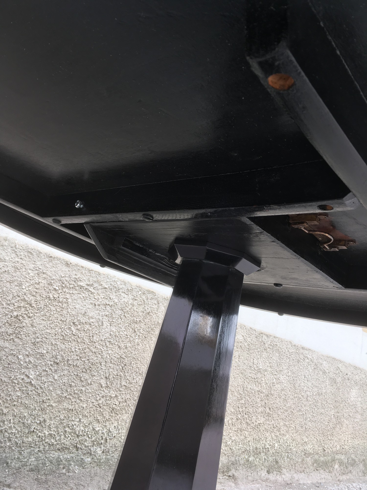 Tisch antiker runder Esstisch klappbar Speisetisch schwarz restauriert Empire Jugendstil Biedermeier Vollholz Antiquität