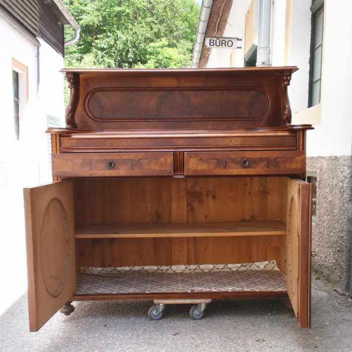 Historismus Sideboard