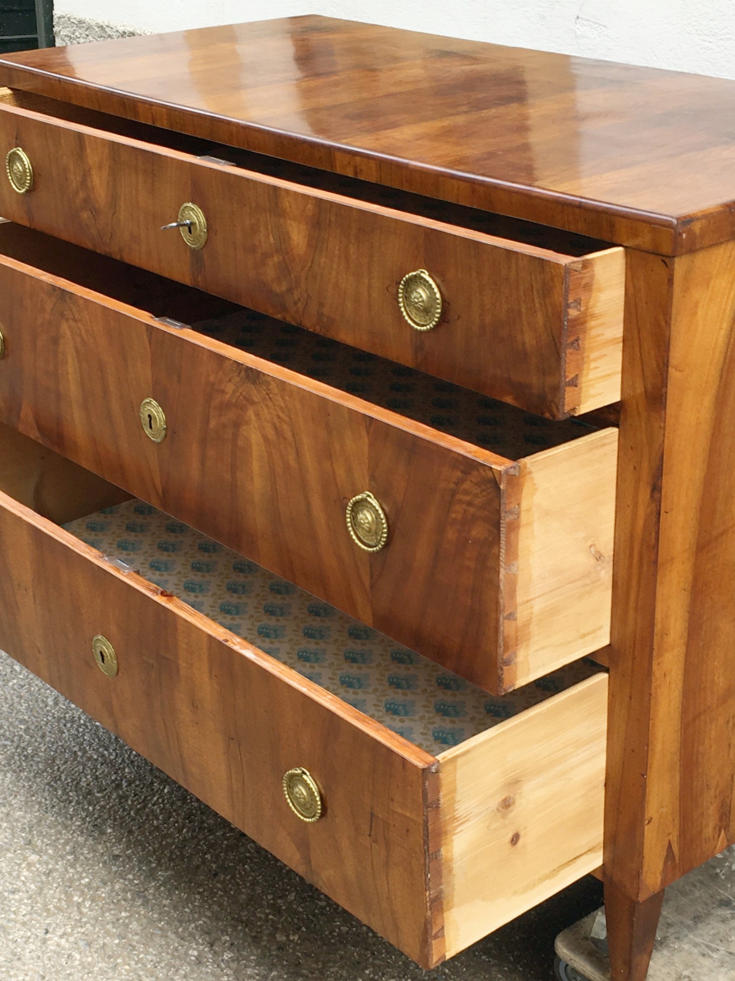 Kommode Ladenkommode Biedermeier Nussholzfurnier antik original