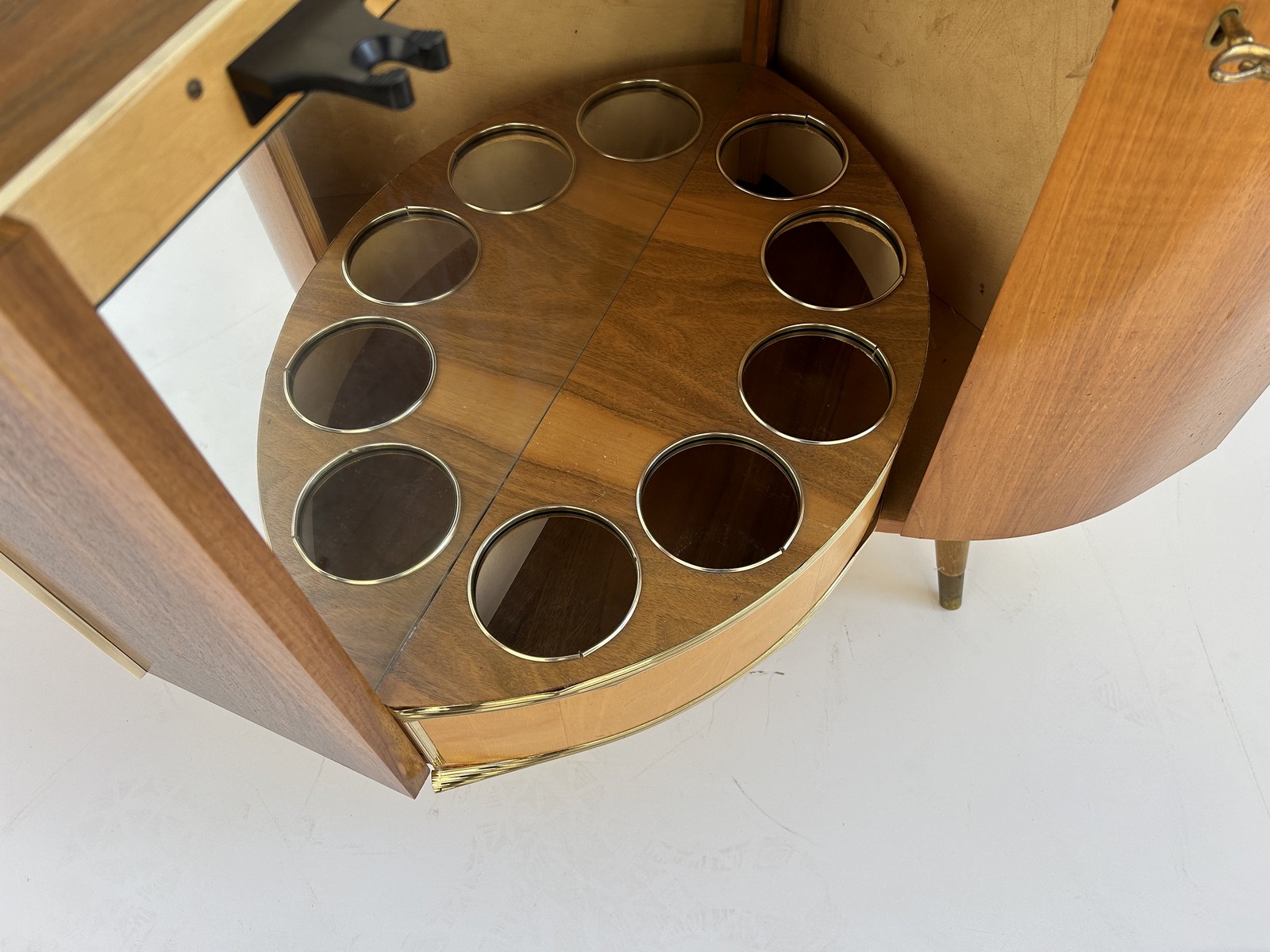 Vintage Barschrank Eckkommode Drehbar 60er-Jahre Retro Bar