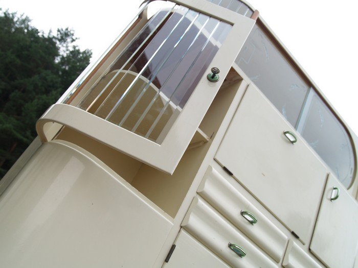 Küchenschrank creme