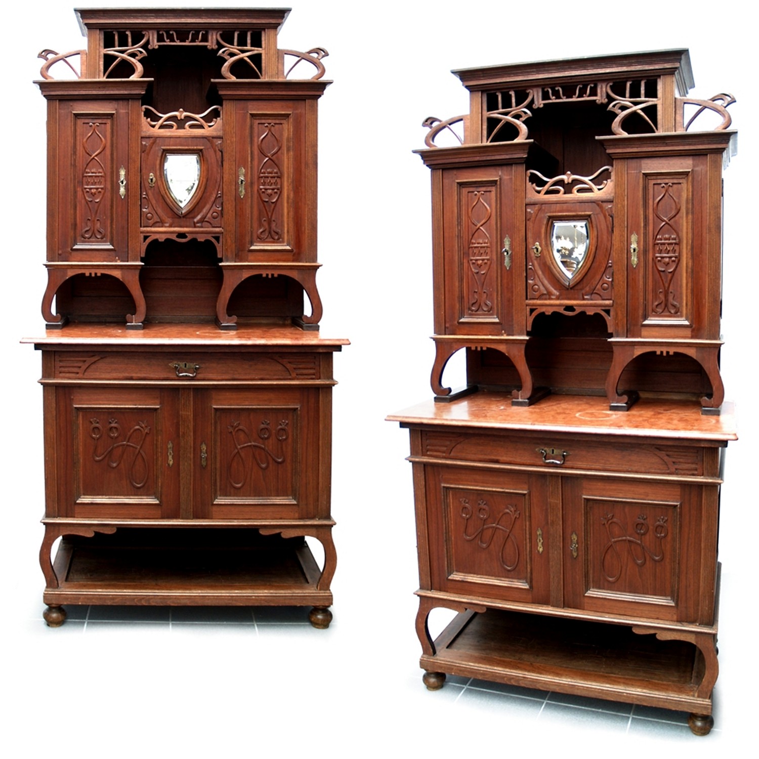 Antiker Schrank geschnitzt Buffet Peitschenschlag JUGENDSTIL Jugendstil Kredenz Möbel Antiquität Preis