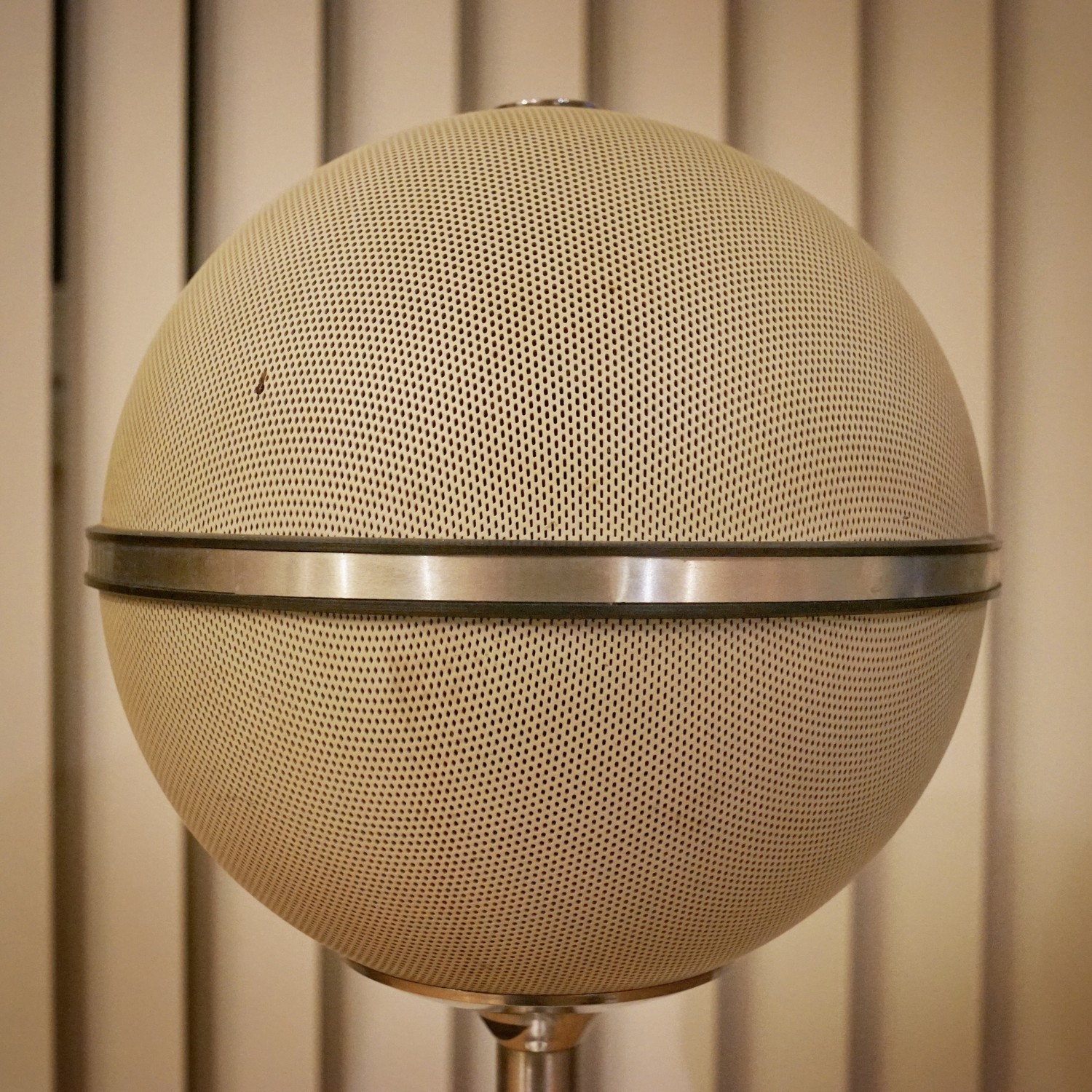 GRUNDIG AUDIORAMA retro Ball BOXEN 4000/5000 Kugellautsprecher Fernseher Verstärker Design 70er-Jahre silber chrom