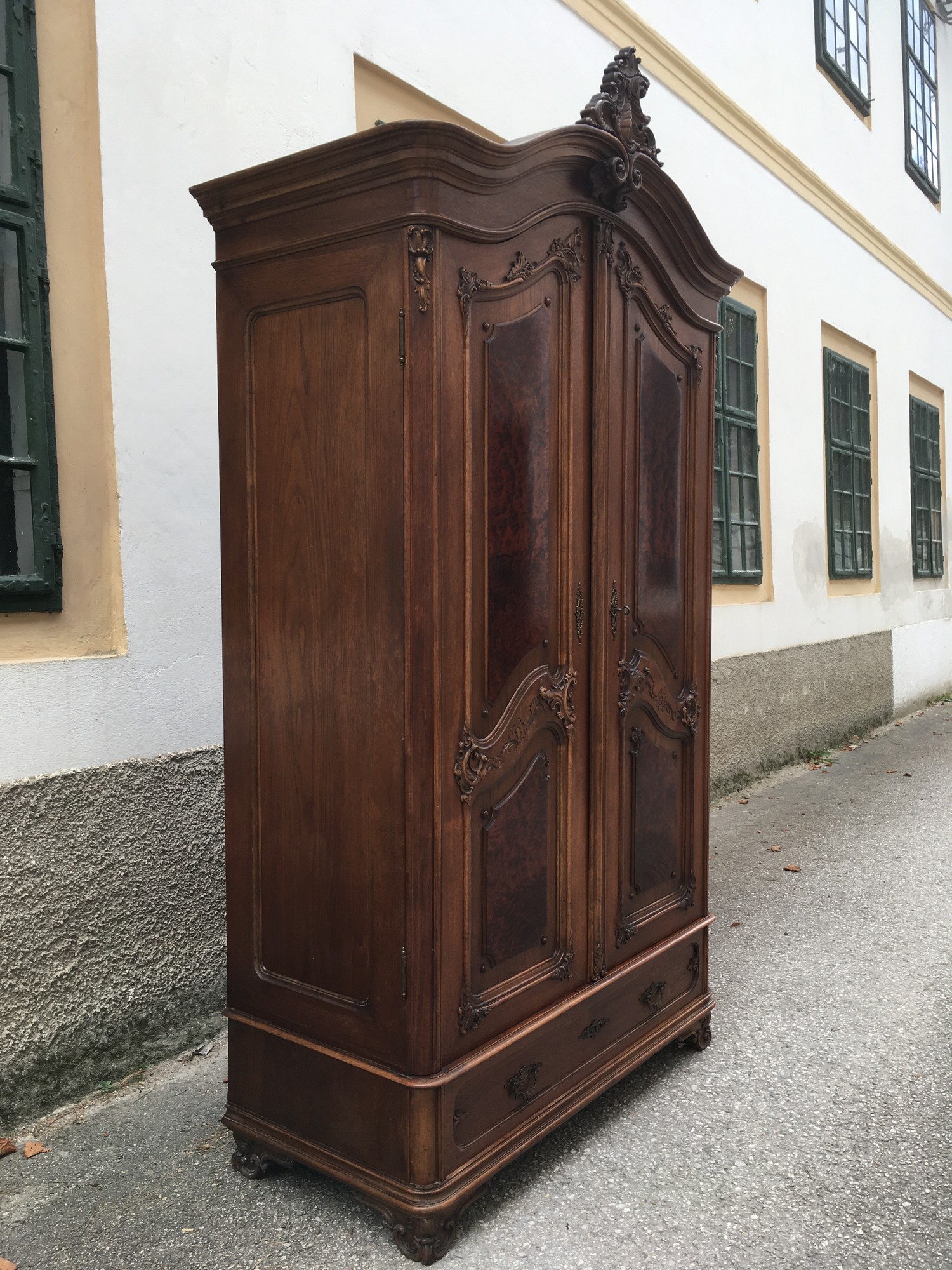 Pfeifenbarock Schrank antik