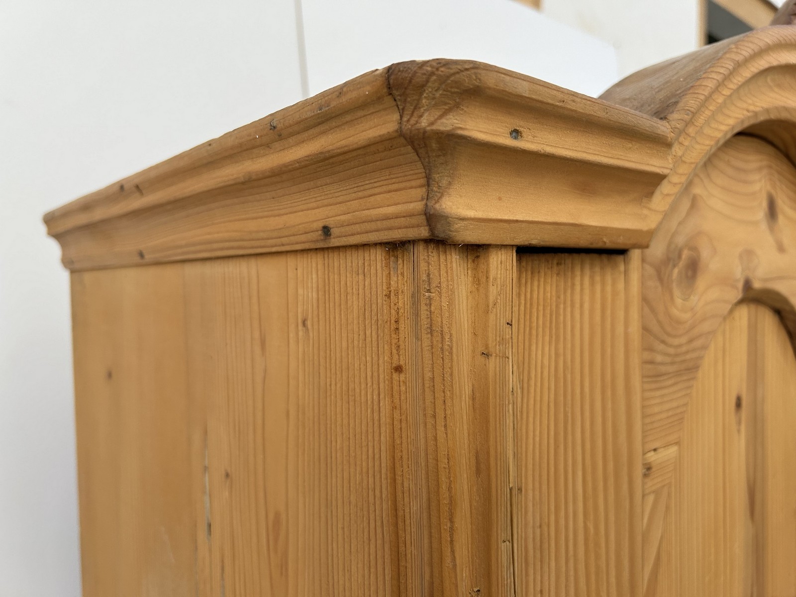 Antiker Weichholz Kleiderschrank Schrank 2-türig Landhaus