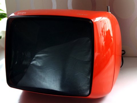 Retro TV Gerät orange