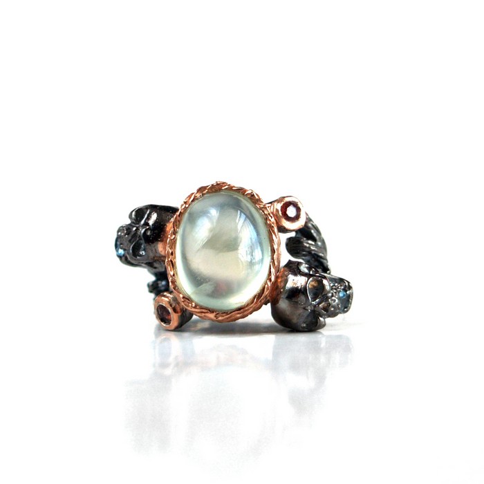 Totenkopf Ring 925 Silber Skulls Edelsteine Prehnit Granat handgefertigt Einzelstück