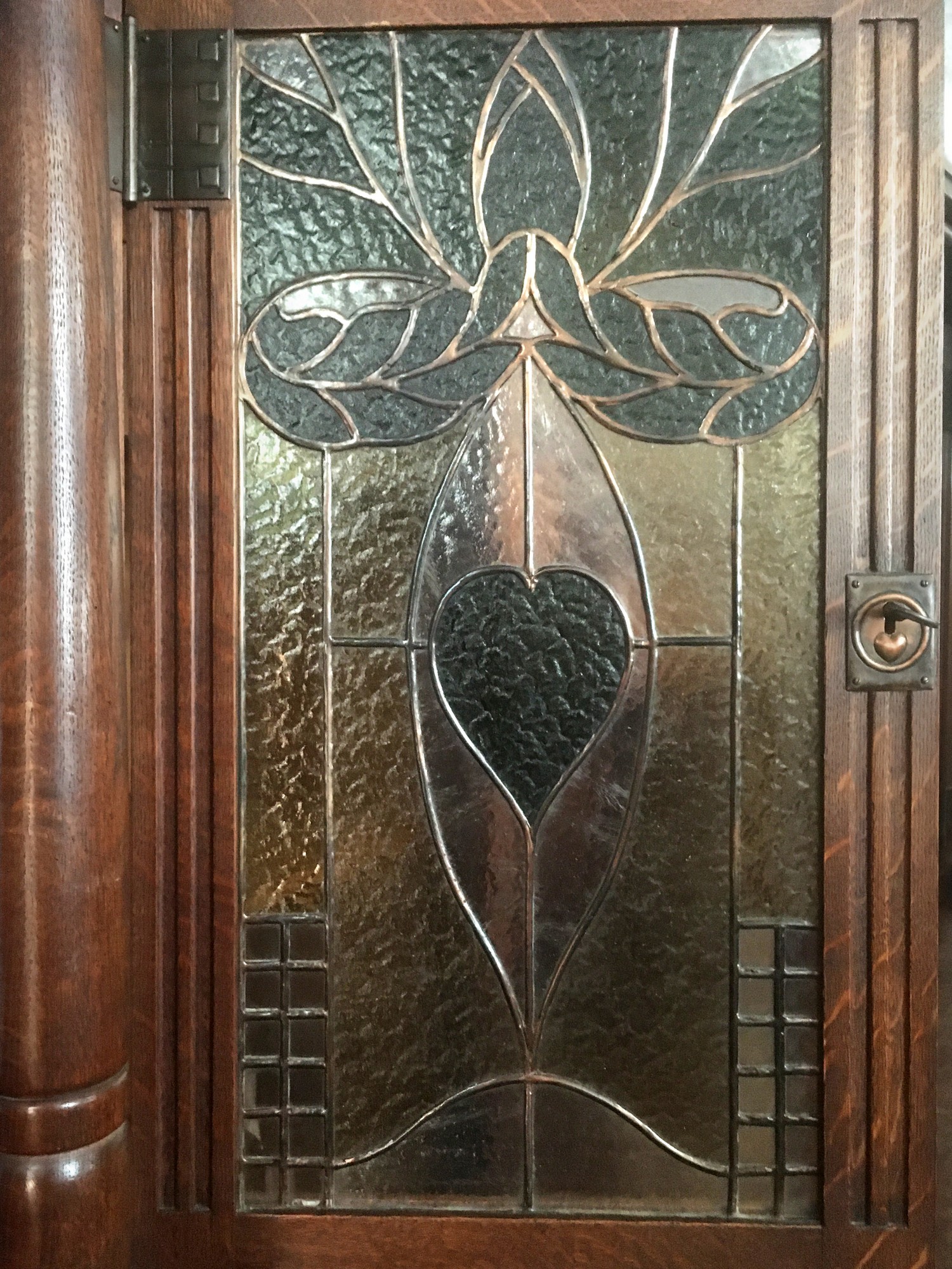 Kredenz August Ungethüm Jugendstil antik Kolo Moser Blätter Herzen Buffetschrank Schrank Buffet