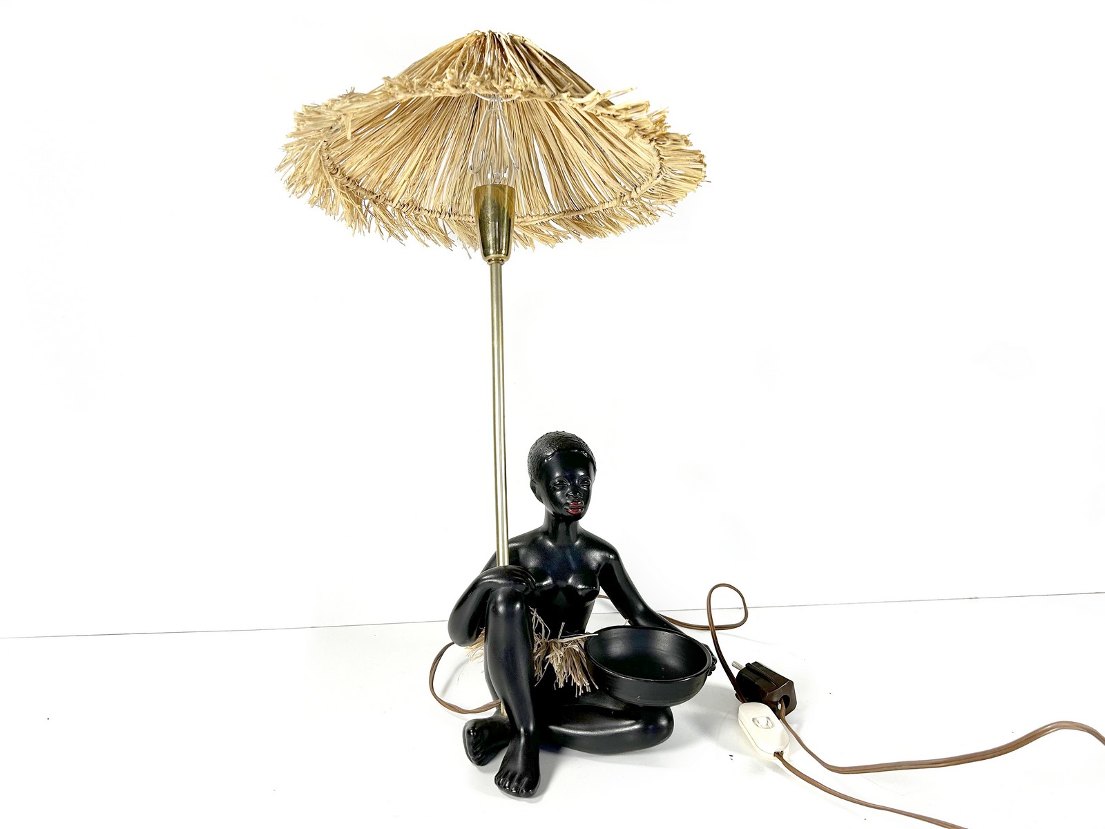 Seltene Vintage Tischlampe Afrikanerin Gmundner Keramik 60er Gmundner Tischlampe Cortendorf Anzengruber Vintage African figurine Mid Century Design Original Austrian Ceramic