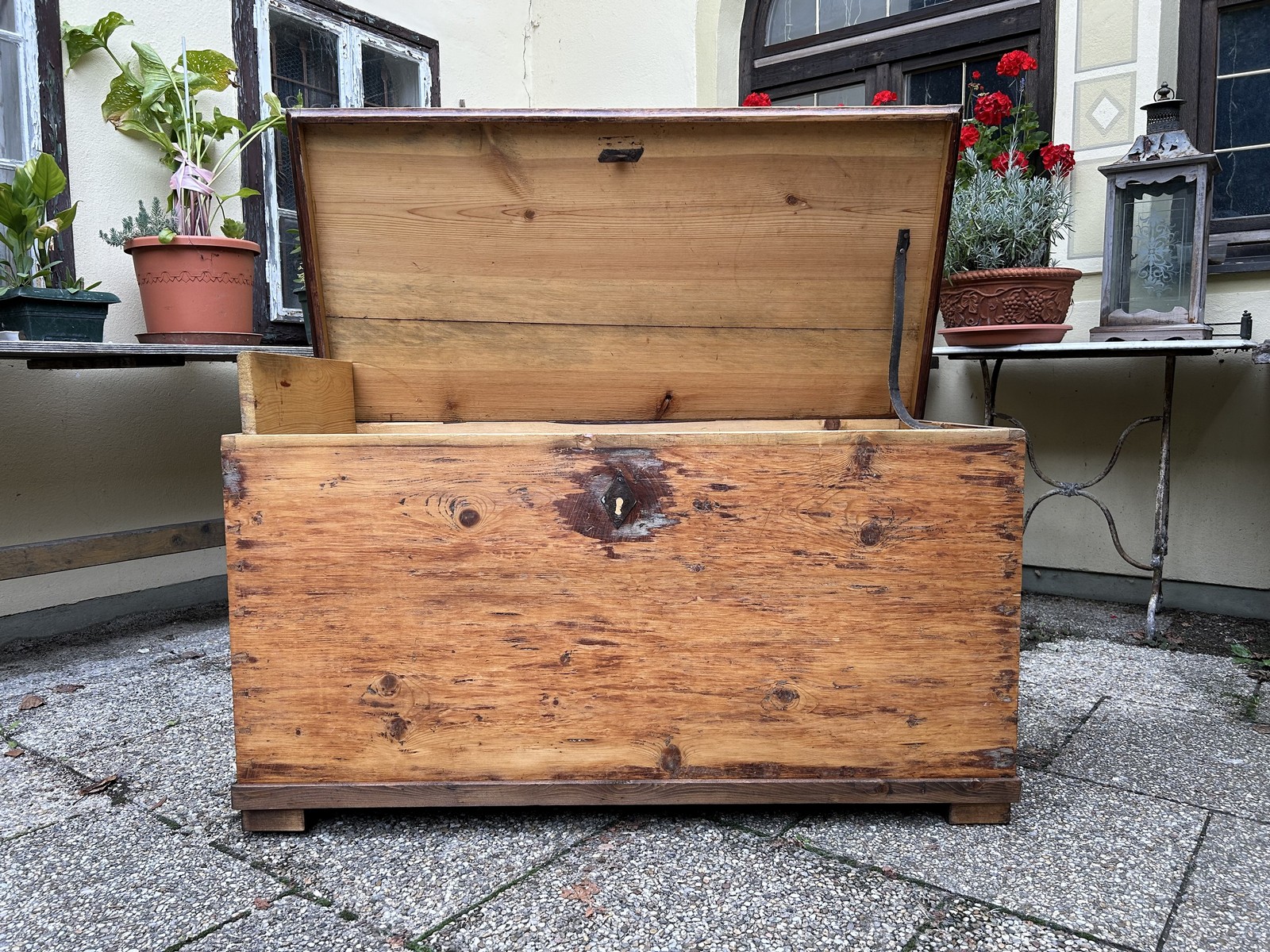 Truhe Weichholz antik Landhausstil Bauerntruhe ca. 1870 Truhe Weichholz antik Landhausstil Bauerntruhe ca. 1870