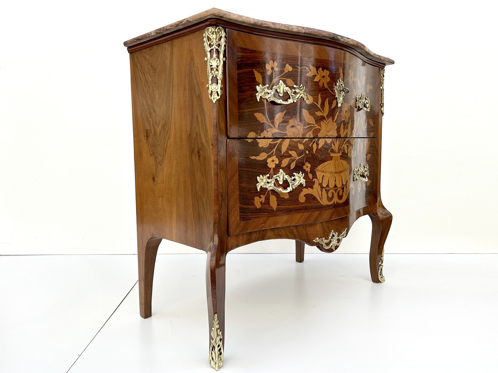 Französische Kommode Louis XV Rokoko Stil Marmorplatte