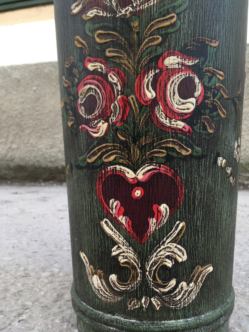 Schirmständer handbemalt Bauernmöbel grün Herz