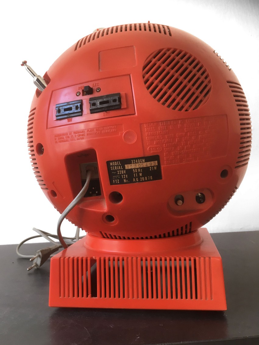 JVC Kugelfernseher VideoSphere TV space helmet Nivi Ball Television Vintage Retro