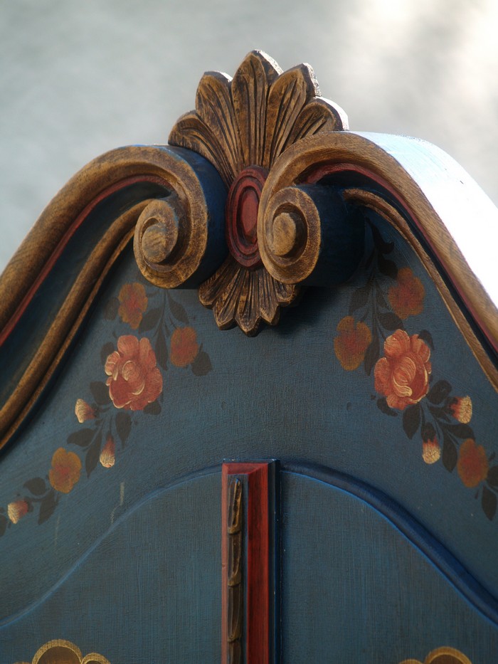 Barock Schrank antik bemalt Landhaus